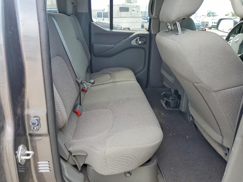 2021 NISSAN FRONTIER SV 10