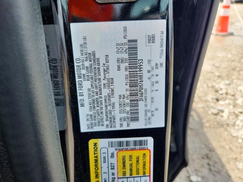 2017 FORD FUSION SE 12