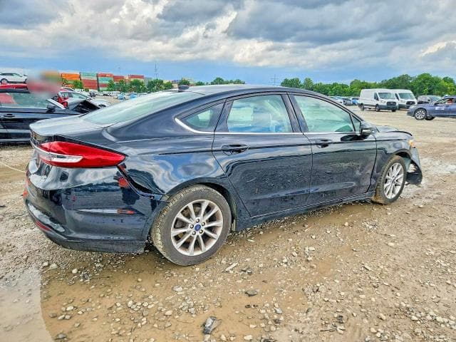 2017 FORD FUSION SE 3