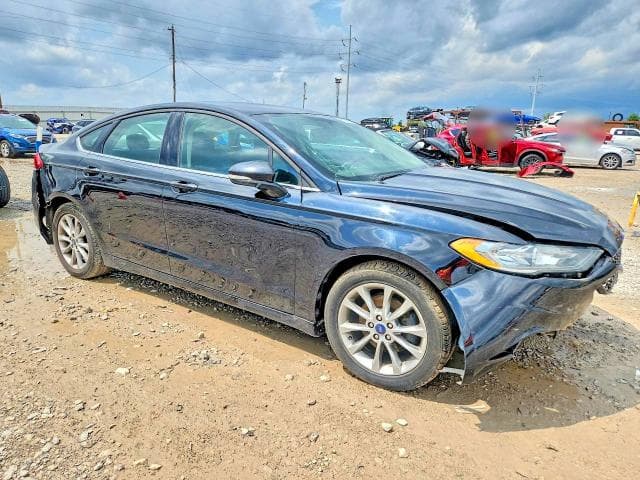 2017 FORD FUSION SE 4