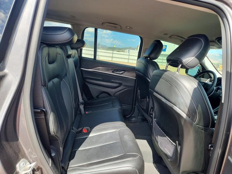 2023 JEEP GRAND CHEROKEE LIMITED 11