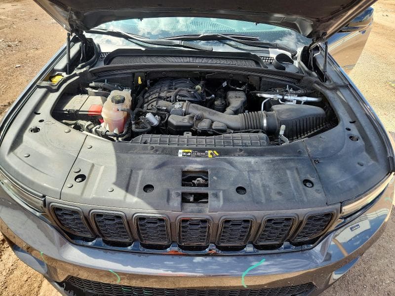 2023 JEEP GRAND CHEROKEE LIMITED 12