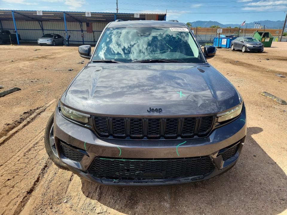 2023 JEEP GRAND CHEROKEE LIMITED 5
