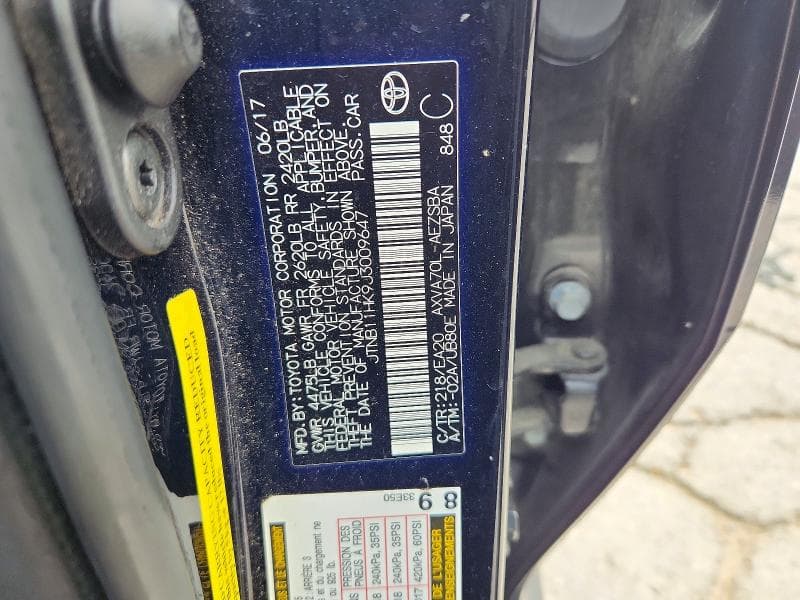 2018 TOYOTA CAMRY SE 12