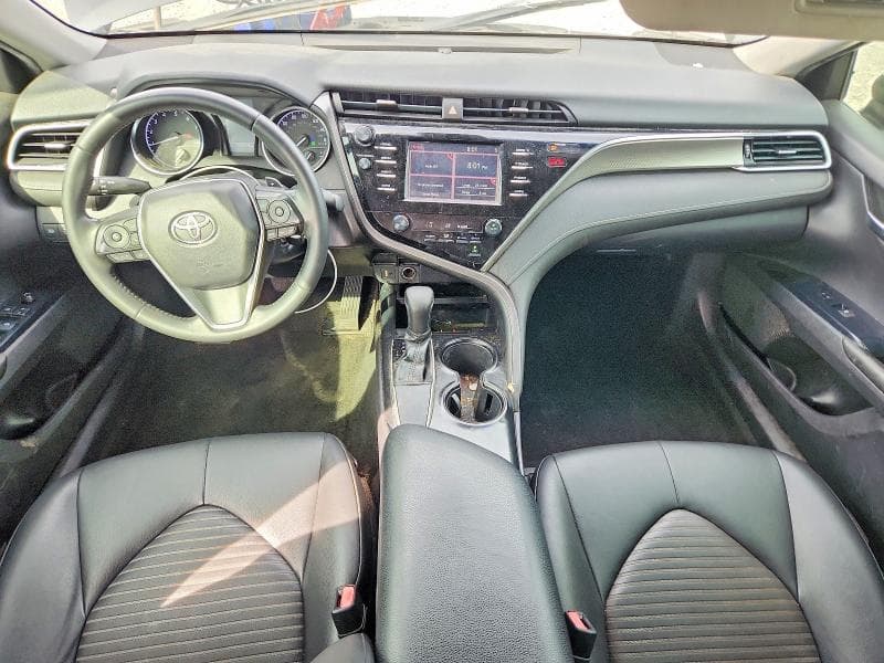 2018 TOYOTA CAMRY SE 8