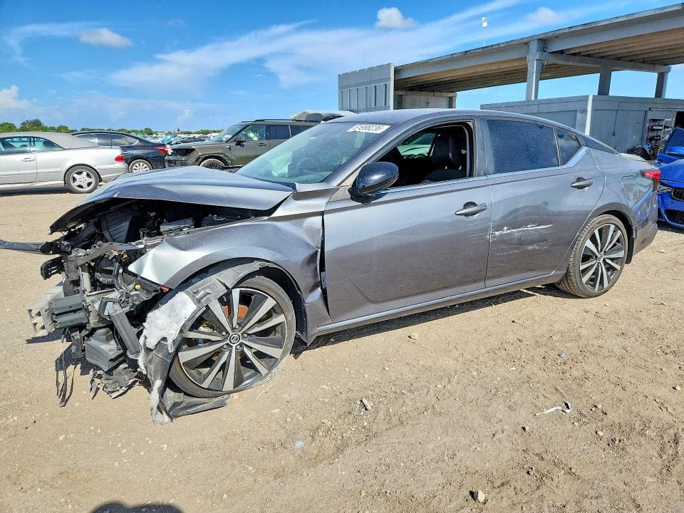 2021 NISSAN ALTIMA SR - 1