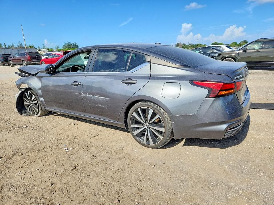 2021 NISSAN ALTIMA SR 2