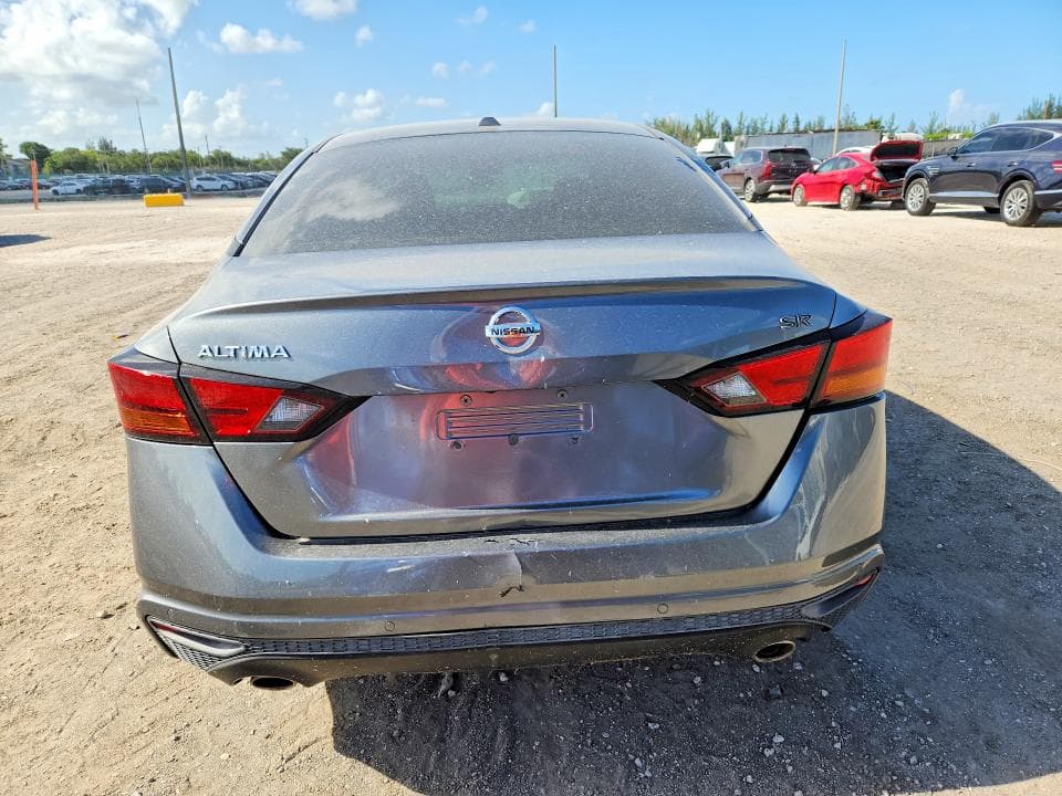 2021 NISSAN ALTIMA SR 6