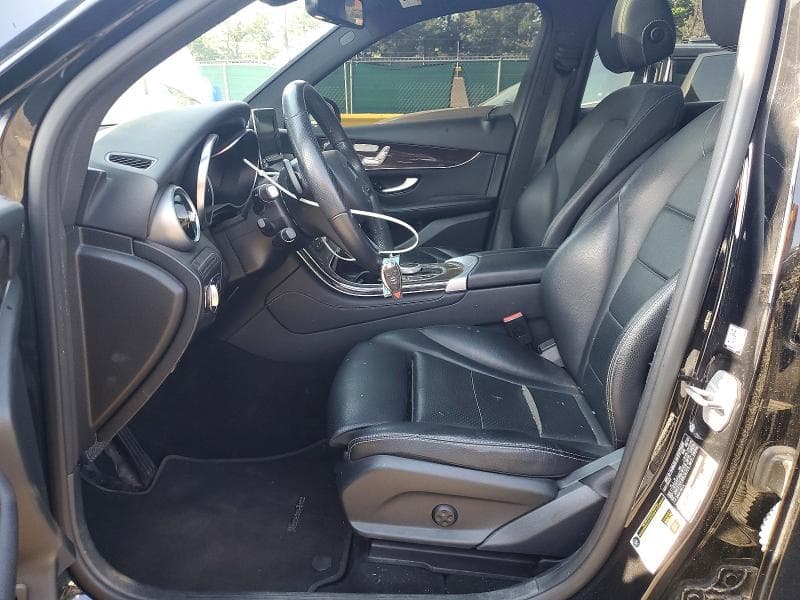 2017 MERCEDES-BENZ GLC 300 4MATIC 7