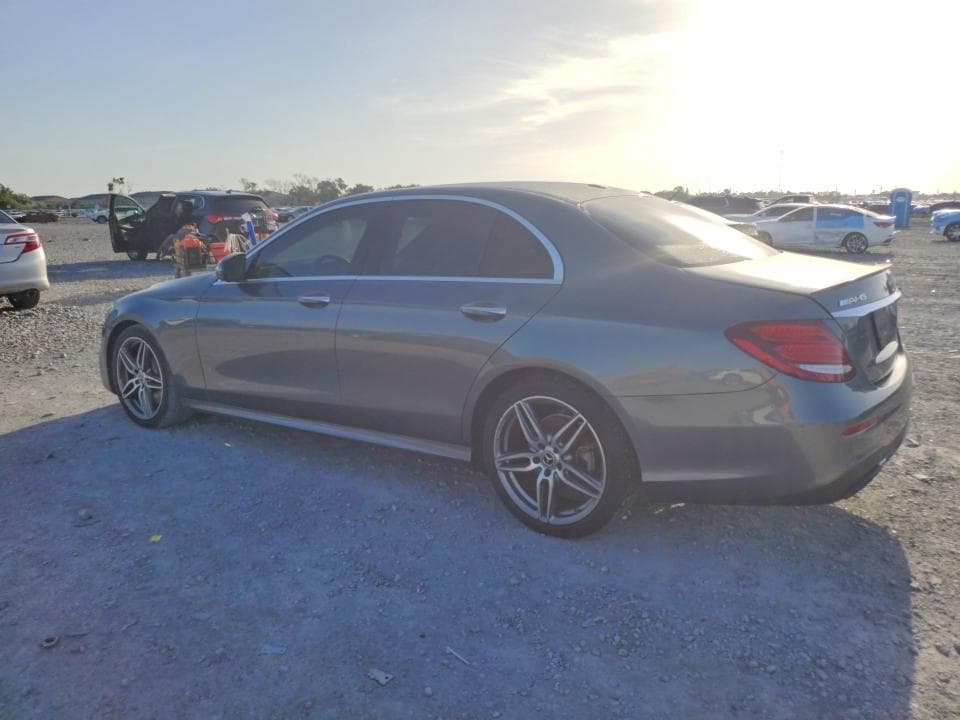 2019 MERCEDES-BENZ E 300 300 2