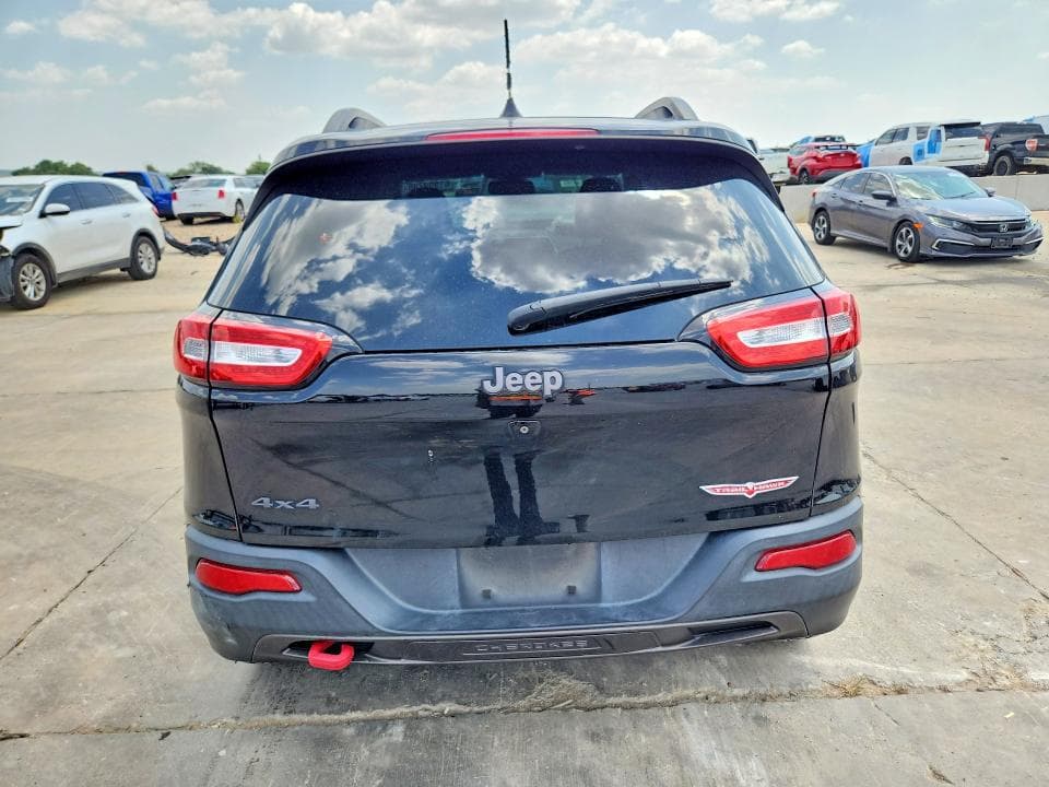 2017 JEEP CHEROKEE TRAILHAWK 6