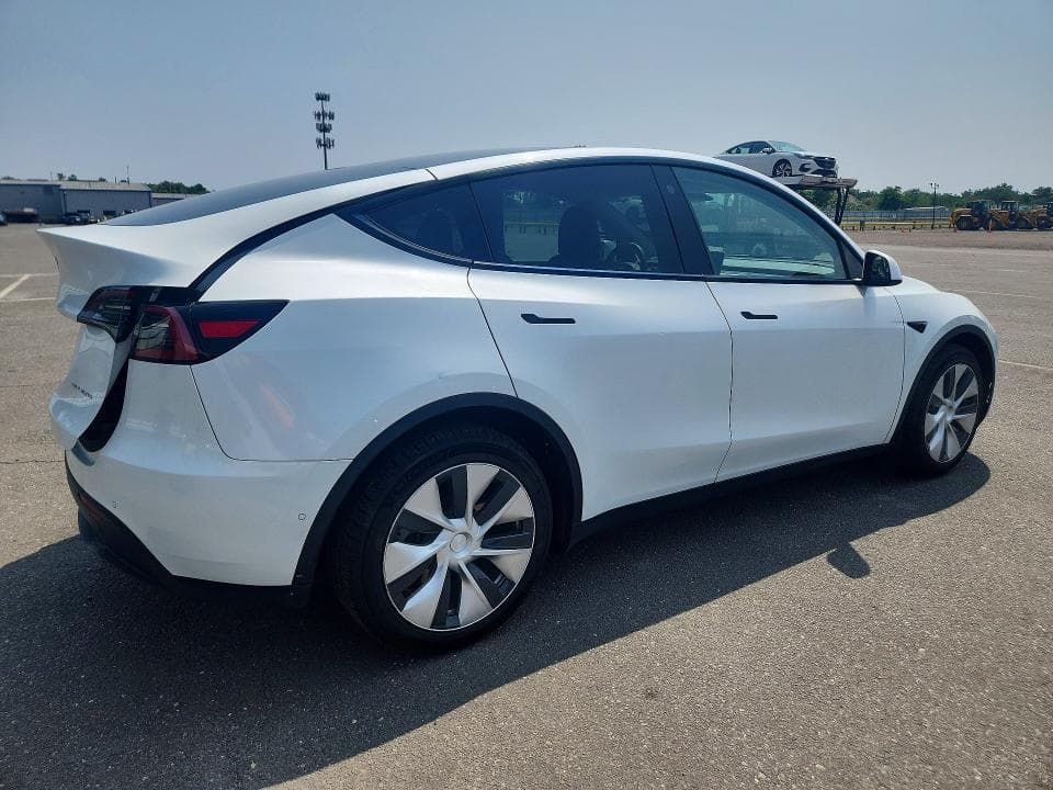 2022 TESLA MODEL Y 3