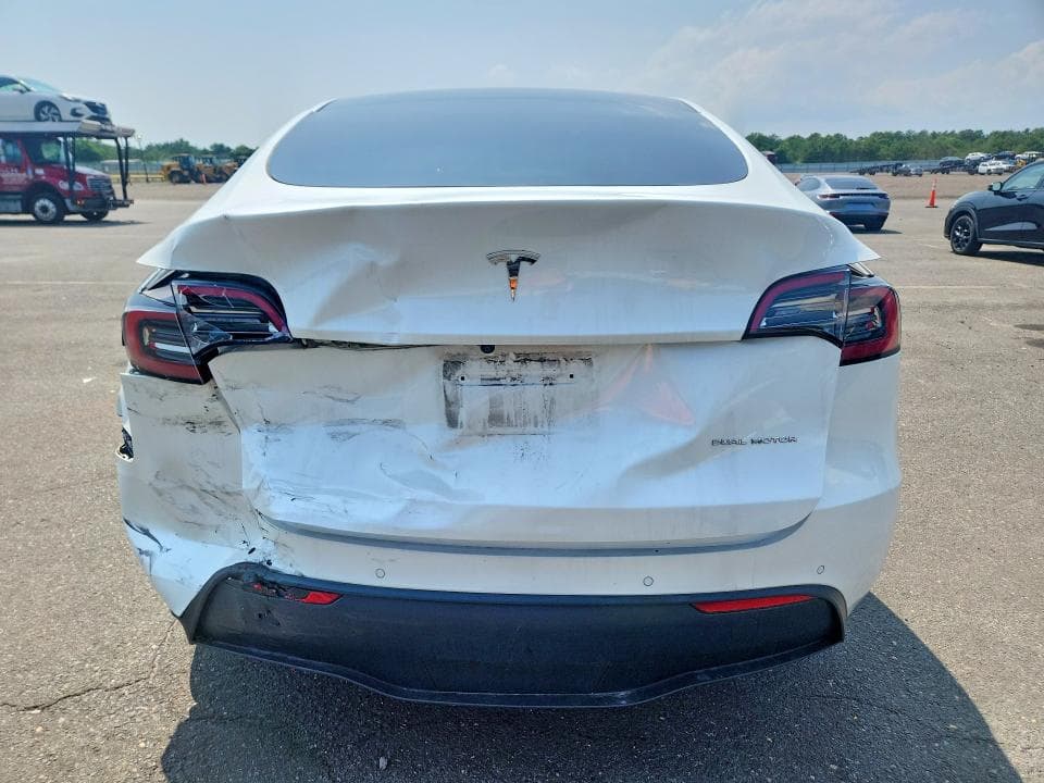 2022 TESLA MODEL Y 6