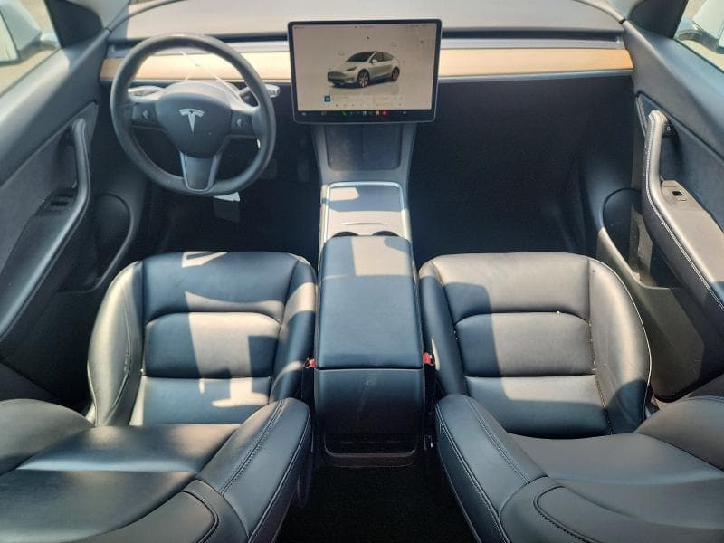 2022 TESLA MODEL Y 8