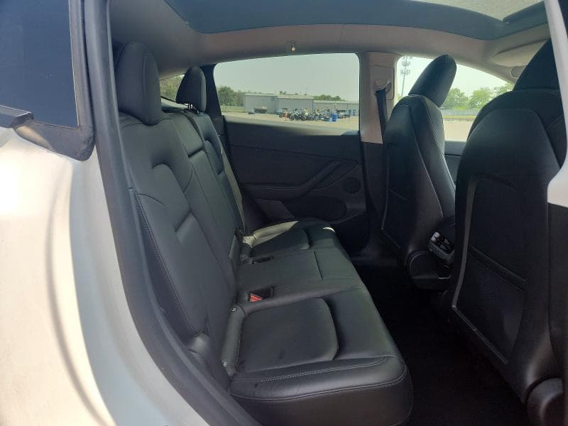 2022 TESLA MODEL Y 10