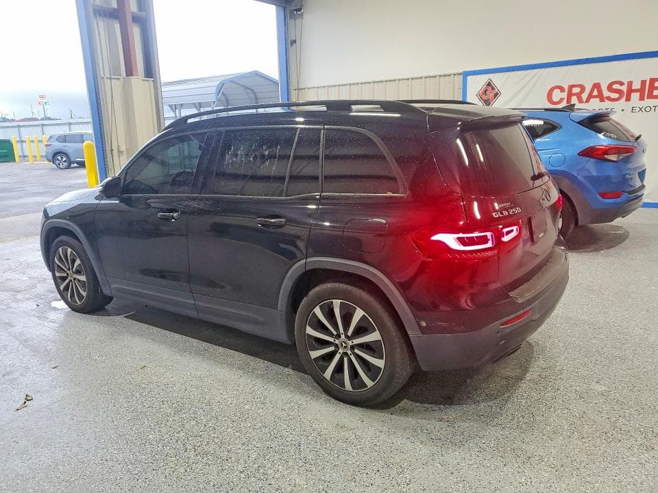 2022 MERCEDES-BENZ GLB 250 2