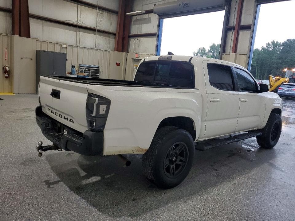 2017 TOYOTA TACOMA SR 3