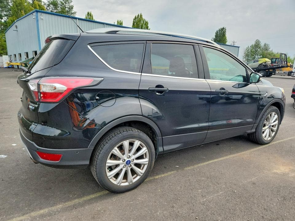 2017 FORD ESCAPE TITANIUM TITANIUM 3