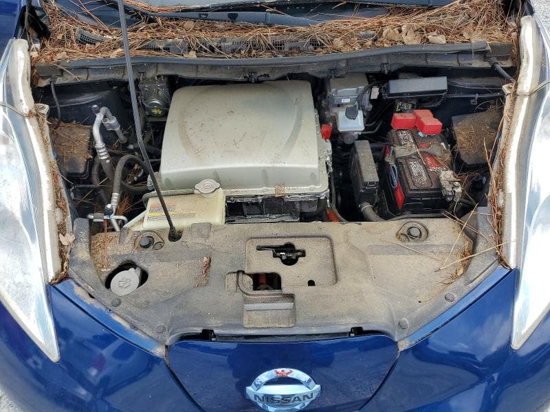 2017 NISSAN LEAF S 11