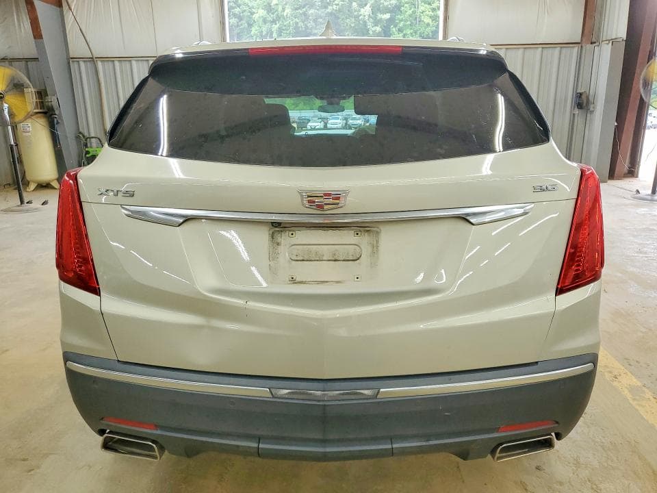 2017 CADILLAC XT5 LUXURY 6