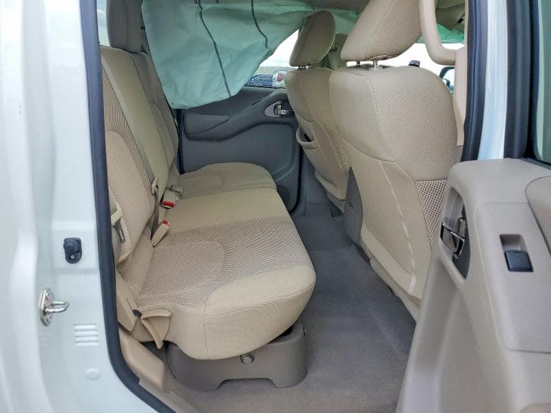 2018 NISSAN FRONTIER SV 10