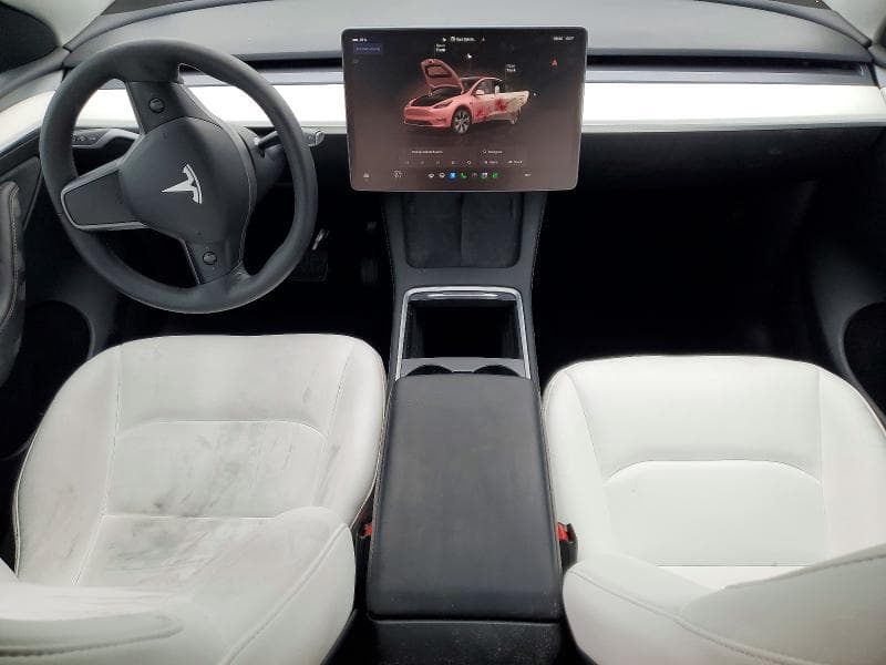 2023 TESLA MODEL Y 8