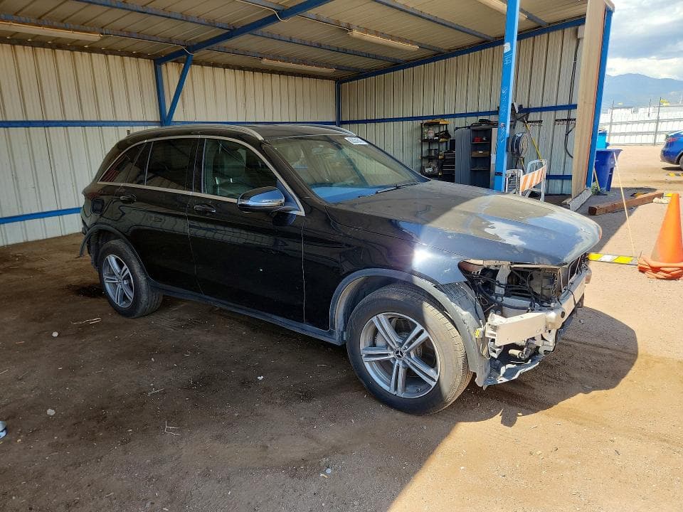 2020 MERCEDES-BENZ GLC 300 4MATIC 4