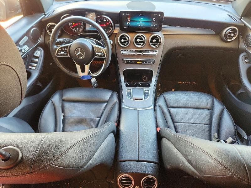 2020 MERCEDES-BENZ GLC 300 4MATIC 8
