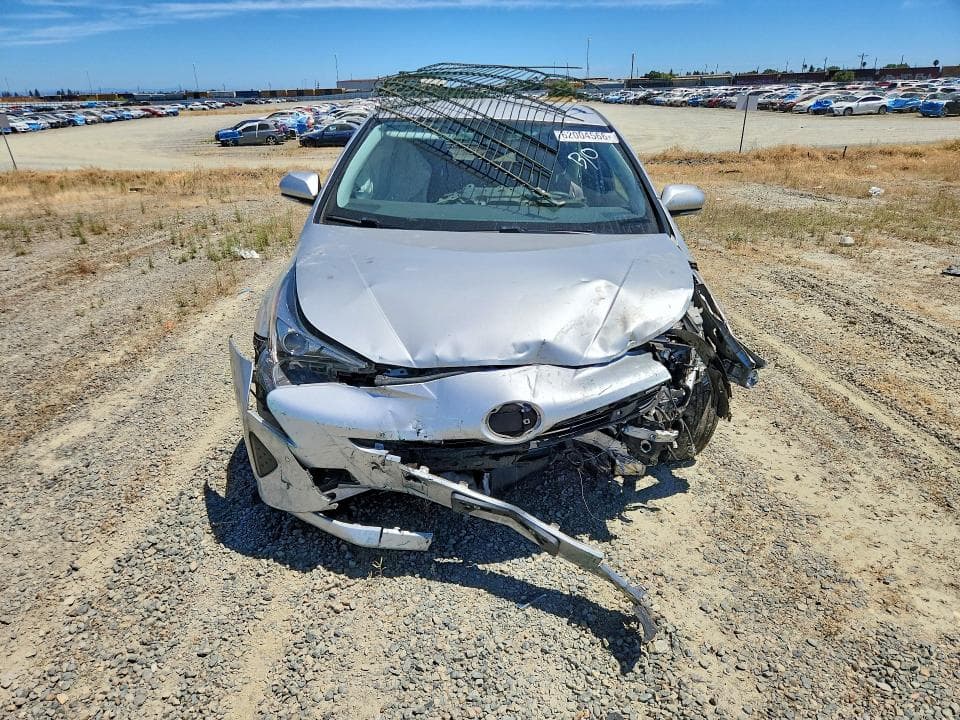 2018 TOYOTA PRIUS TWO 5
