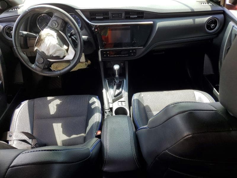 2019 TOYOTA COROLLA SE 8