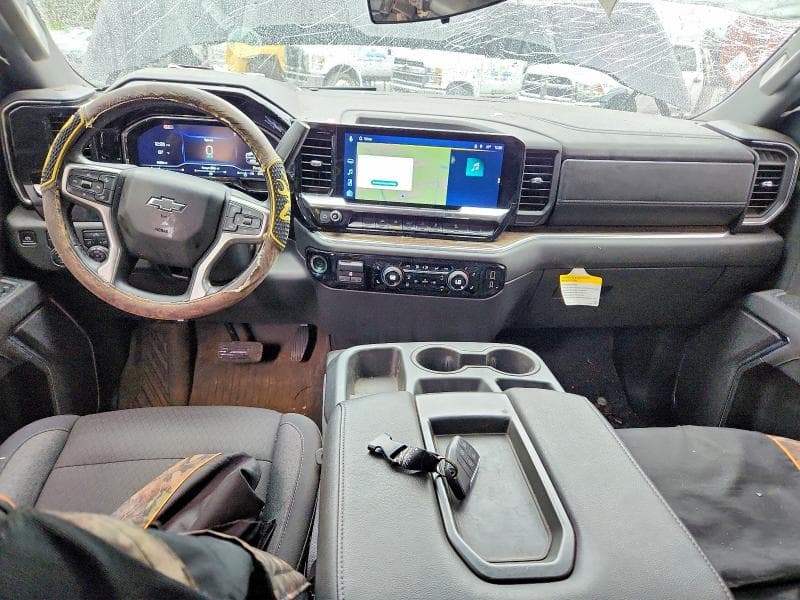 2025 CHEVROLET SILVERADO K1500 LT TRAIL BOSS 8