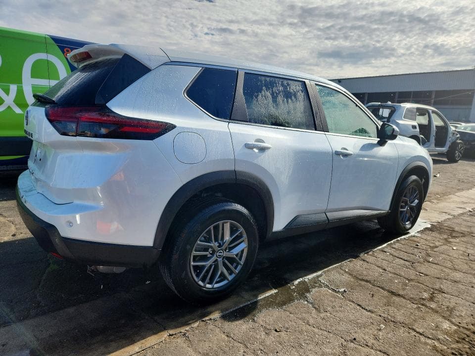 2026 NISSAN ROGUE SV 3