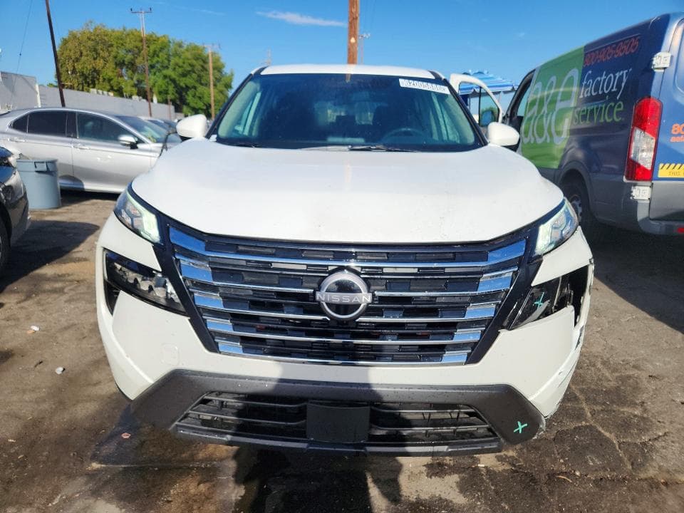 2026 NISSAN ROGUE SV 5