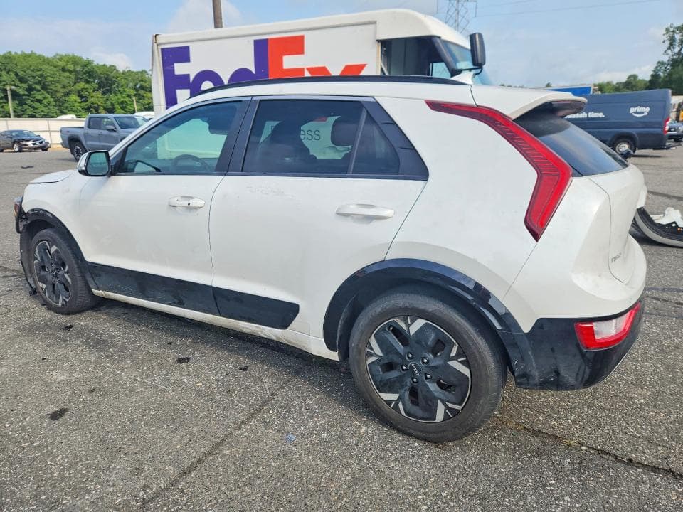 2023 KIA NIRO WIND 2