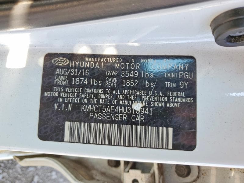 2017 HYUNDAI ACCENT SE 12