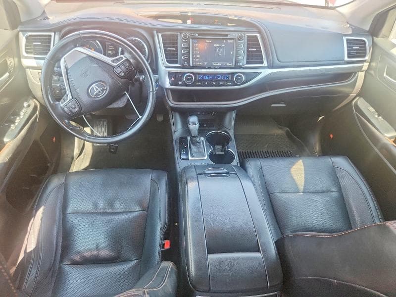 2017 TOYOTA HIGHLANDER HYBRID LIMITED PLATINUM 8
