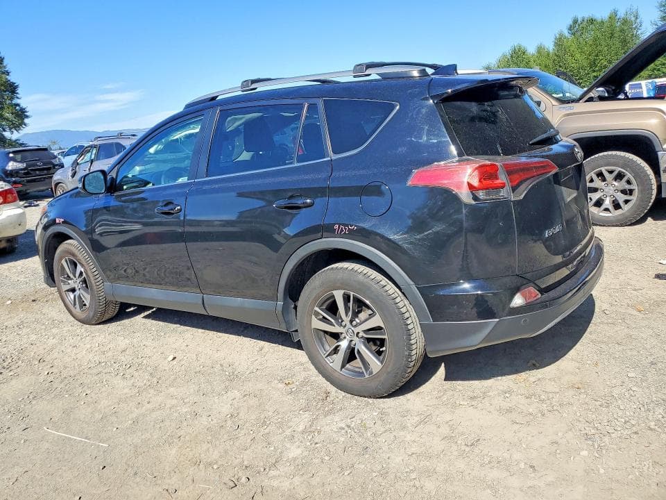 2018 TOYOTA RAV4 XLE 2
