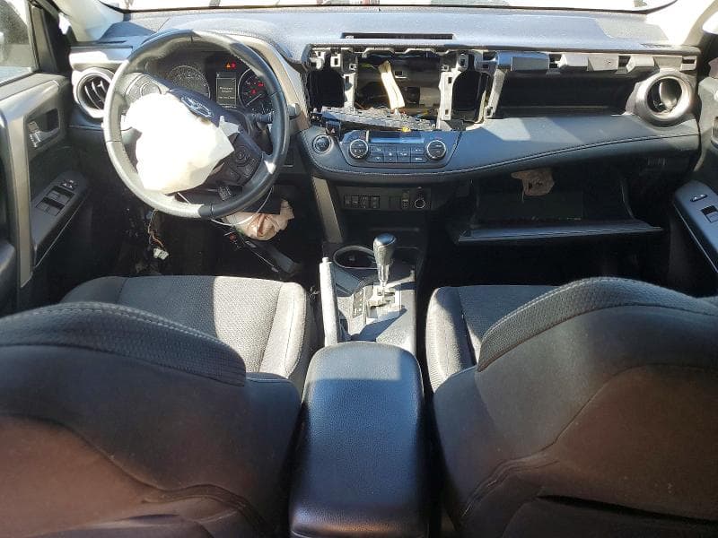 2018 TOYOTA RAV4 XLE 8
