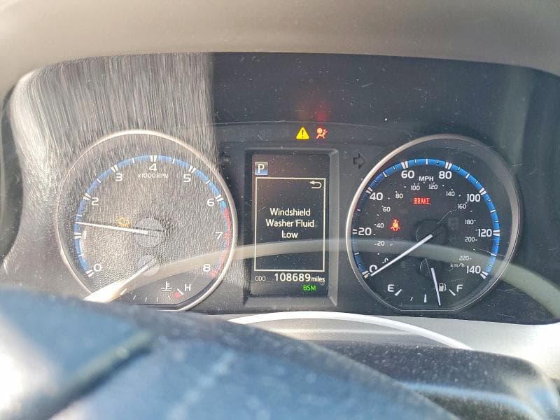 2018 TOYOTA RAV4 XLE 9