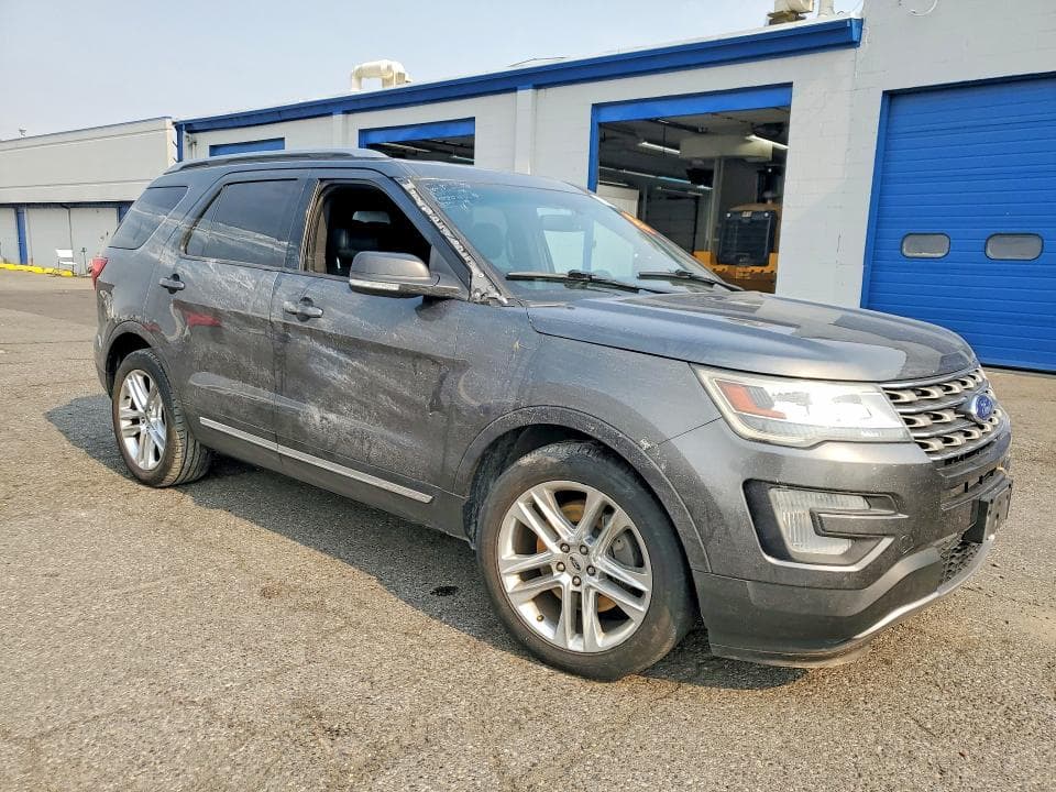 2017 FORD EXPLORER XLT 4