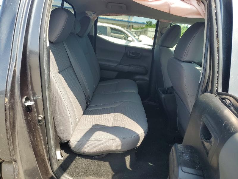 2022 TOYOTA TACOMA SR V6 10