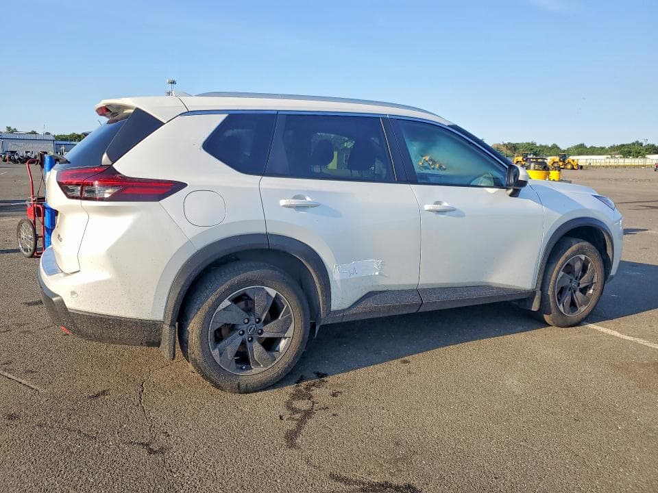 2024 NISSAN ROGUE SV 3