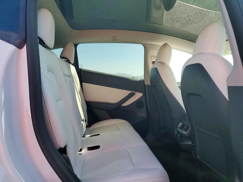 2022 TESLA MODEL Y 10
