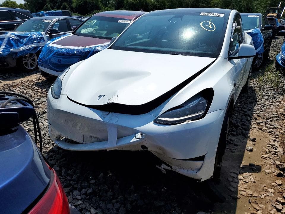 2023 TESLA MODEL Y 5