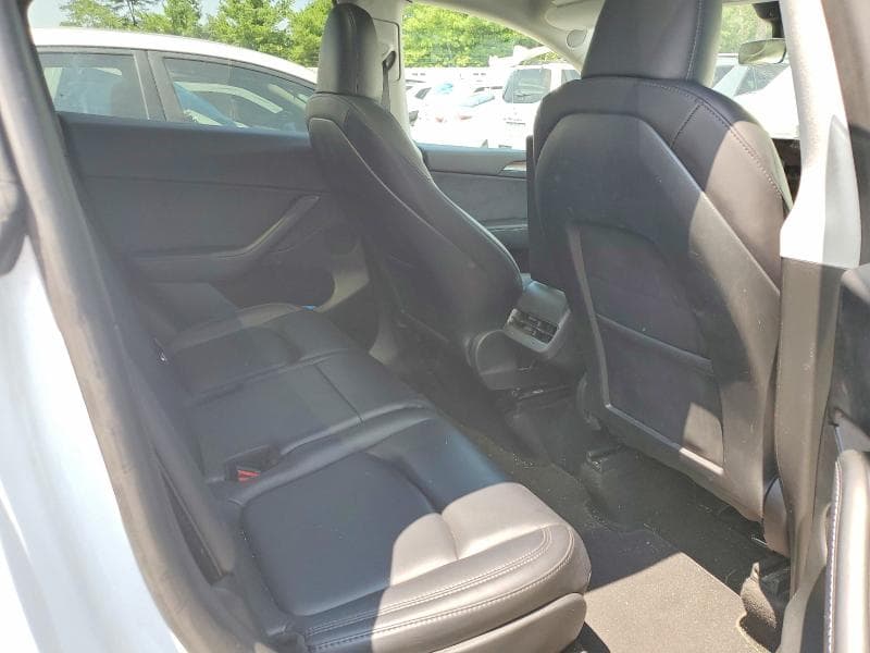 2023 TESLA MODEL Y 10