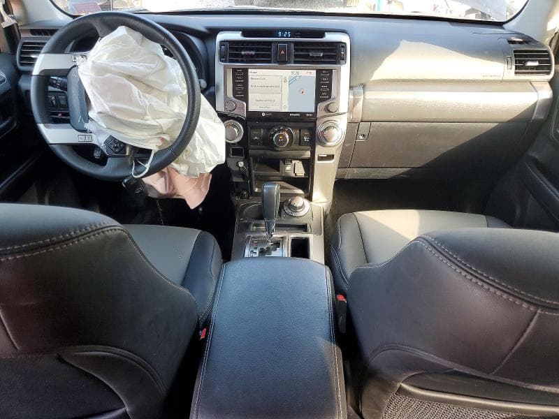 2022 TOYOTA 4RUNNER SR5 PREMIUM 8