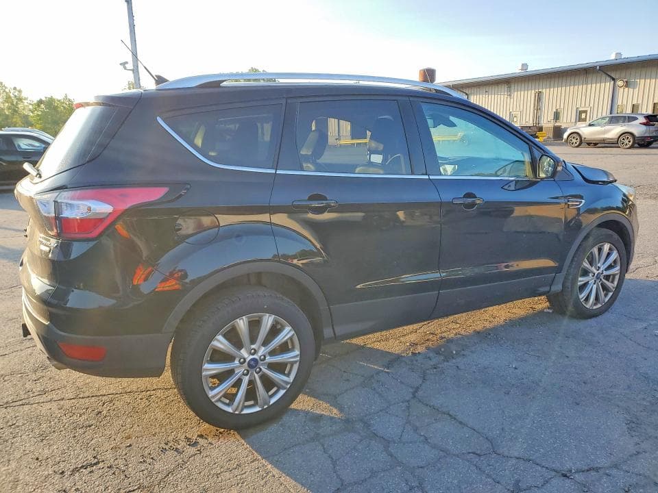 2018 FORD ESCAPE TITANIUM 3