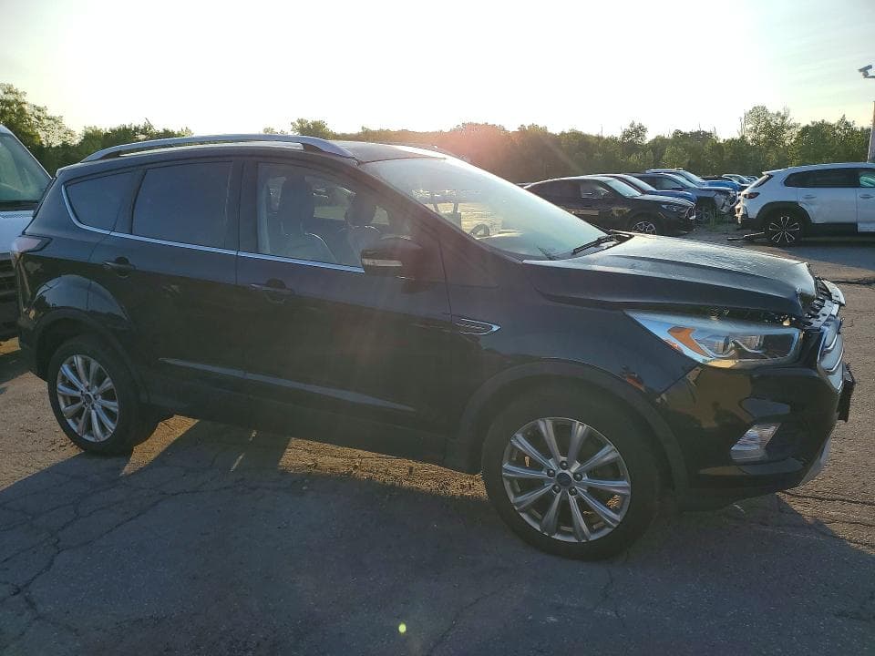 2018 FORD ESCAPE TITANIUM 4