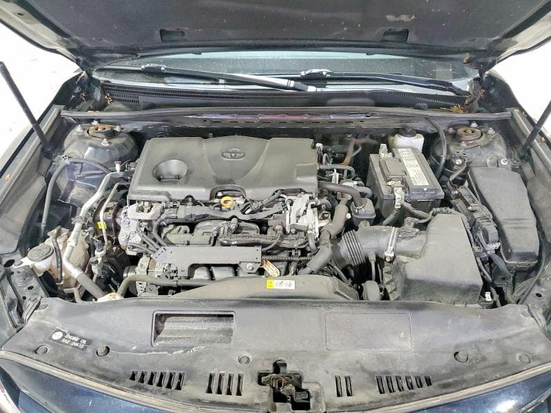 2019 TOYOTA CAMRY LE 11