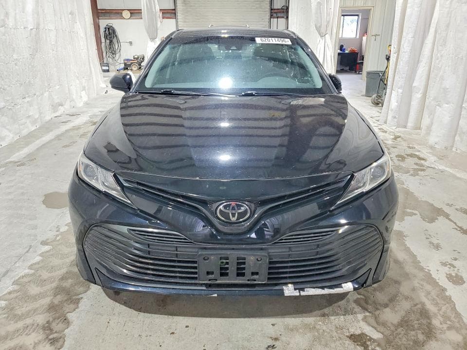 2019 TOYOTA CAMRY LE 5